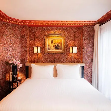 Maison Proust, & La Parigi