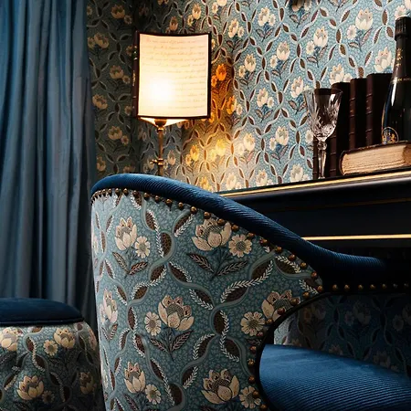 Maison Proust, & La Hotel Parigi