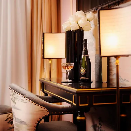 Hotel Maison Proust, & La Parigi