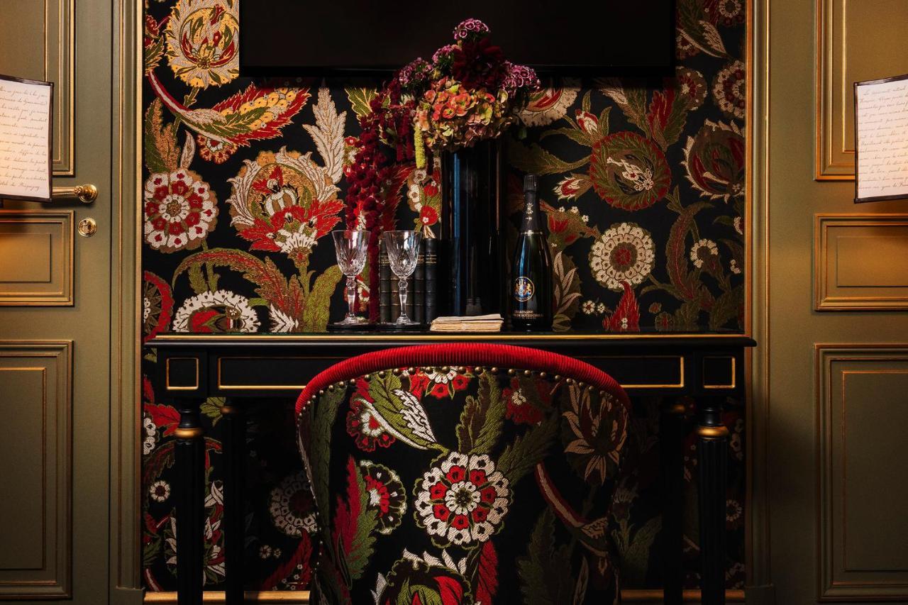 Maison Proust, & La Parigi