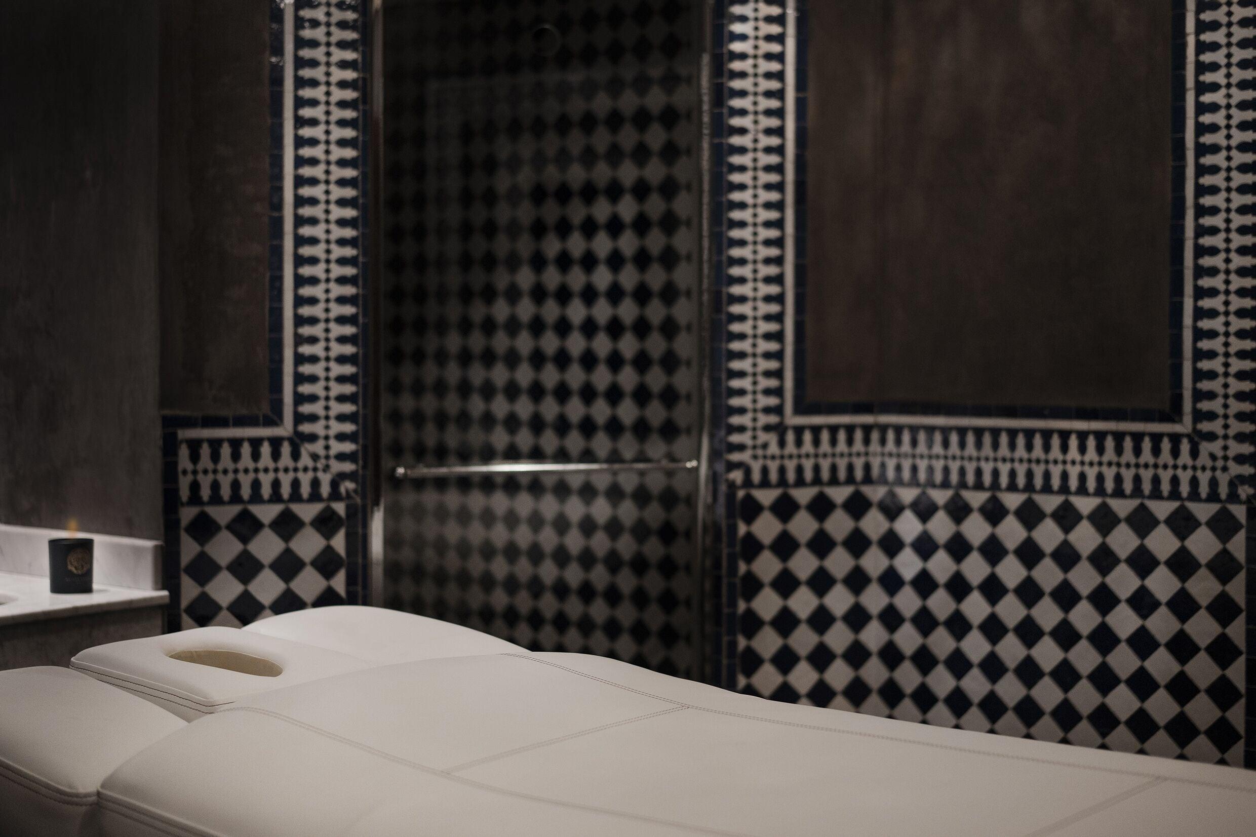 Maison Proust, & La 5*