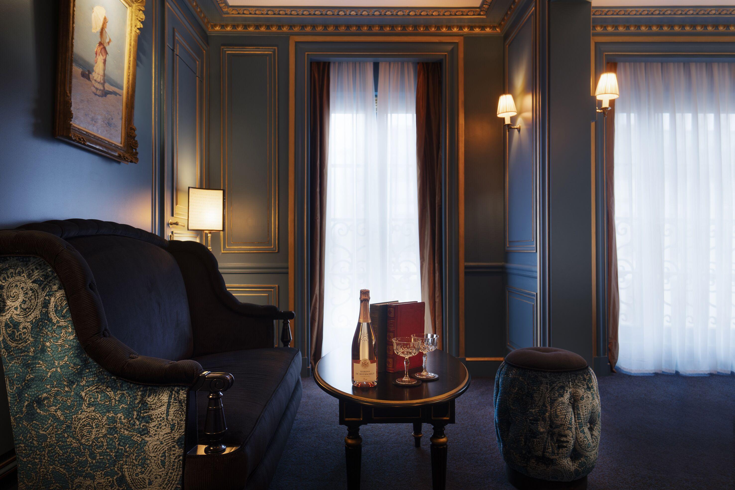 Maison Proust, & La 5*